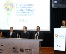 Secretária da Família e Desenvolvimento Social, Fernanda Richa, participa da abertura do II Seminário Estadual de enfrentamento às violências contra crianças e adolescentes e fortalecendo as comissões regionais para o trabalho intersetorial, junto com o Del