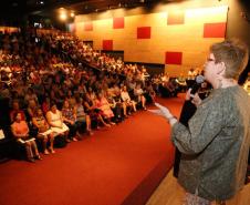 Secretária da Família e Desenvolvimento Social, Fernanda Richa, participa da abertura do Mês Estadual da Mulher - Foto: Rogério Machado/SECS