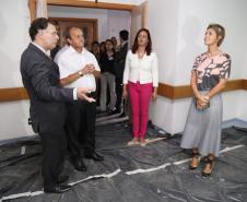 Secretária da Família e Desenvolvimento Social, Fernanda Richa, participa de visita ao Centro de Saúde da Mulher do Hospital do Trabalhador - Foto: Rogério Machado/SECS