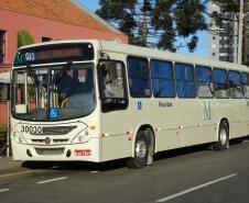 A partir de sábado (31/03), os usuários do transporte coletivo de Quitandinha e Mandirituba se integram com a rede de transporte público de Curitiba. A integração será pelo Terminal de Fazenda Rio Grande e permitirá o deslocamento, sem o pagamento de uma nova tarifa, para os terminais Pinheirinho e CIC e, ainda, para o Centro da Capital. A medida vai beneficiar cerca de 4.9 mil pessoas que usam esse serviço todos os dias. Foto: Divulgação/Comec