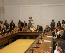 A governadora Cida Borghetti assina decreto que transfere os setores de carceragem temporária das delegacias de polícia para o Departamento Penitenciário. - Curitiba/Pr, 07.11.2018 - Foto Jonas Oliveria