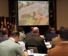 Com objetivo de promover a troca de experiências, aprimorar e internacionalizar a educação policial, foi aberto nesta quarta-feira (7), em Foz do Iguaçu, o IV Encontro Internacional de Diretores de Educação Policial. Representantes de 13 países membros, e de mais dois que pretendem aderir à Rede de Internacionalização de Educação Policial (Rinep), participam do evento que segue até a sexta-feira (09/11).  - Foz do Iguaçu, 08/11/2018  -  Foto: Soldado Amanda Morais