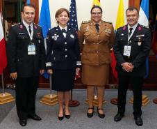 Com objetivo de promover a troca de experiências, aprimorar e internacionalizar a educação policial, foi aberto nesta quarta-feira (7), em Foz do Iguaçu, o IV Encontro Internacional de Diretores de Educação Policial. Representantes de 13 países membros, e de mais dois que pretendem aderir à Rede de Internacionalização de Educação Policial (Rinep), participam do evento que segue até a sexta-feira (09/11).  - Foz do Iguaçu, 08/11/2018  -  Foto: Soldado Amanda Morais