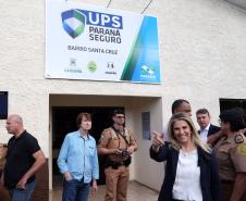 A governadora Cida Borghetti inaugura a terceira Unidade Paraná Seguro (UPS) da Polícia Militar em Cascavel, localizada no bairro Santa Cruz. A obra, viabilizada com recursos municipais e apoio da comunidade local, será mais um ponto destacado do 6º Batalhão de Polícia Militar para a atuação efetiva em segurança pública, principalmente no policiamento comunitário.  -  Cascavel, 08/11/2018  -  Foto: Orlando Kissner/ANPr