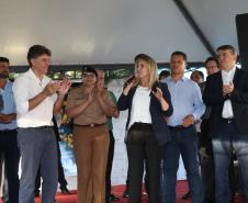 A governadora Cida Borghetti inaugura a terceira Unidade Paraná Seguro (UPS) da Polícia Militar em Cascavel, localizada no bairro Santa Cruz. A obra, viabilizada com recursos municipais e apoio da comunidade local, será mais um ponto destacado do 6º Batalhão de Polícia Militar para a atuação efetiva em segurança pública, principalmente no policiamento comunitário.  -  Cascavel, 08/11/2018  -  Foto: Orlando Kissner/ANPr