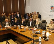 Governadora Cida Borghetti durante assinatura nesta segunda-feira(12) de decretos de criação de unidades de Corpo de Bombeiros e da Polícia Militar no interior do Estado. - Curitiba/Pr, 12.11.2018 - Foto Jonas Oliveira