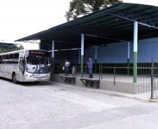 Nova plataforma do ligeirinho no terminal de ônibus de Almirante Tamandaré.Almirante Tamandaré, 28/12/2018Foto: Ricardo Almeida / ANPr